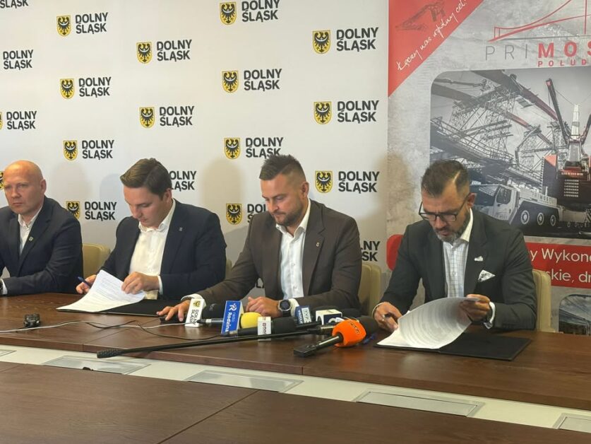 Podpisaliśmy kolejną umowę – budujemy most w Miliczu!